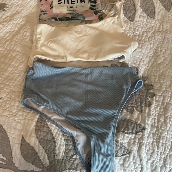 Shein brand new bikini one piece size M - Picture 2 of 4